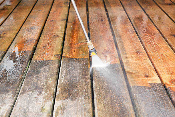 Best Deck Pressure Washing  in Middlebush, NJ